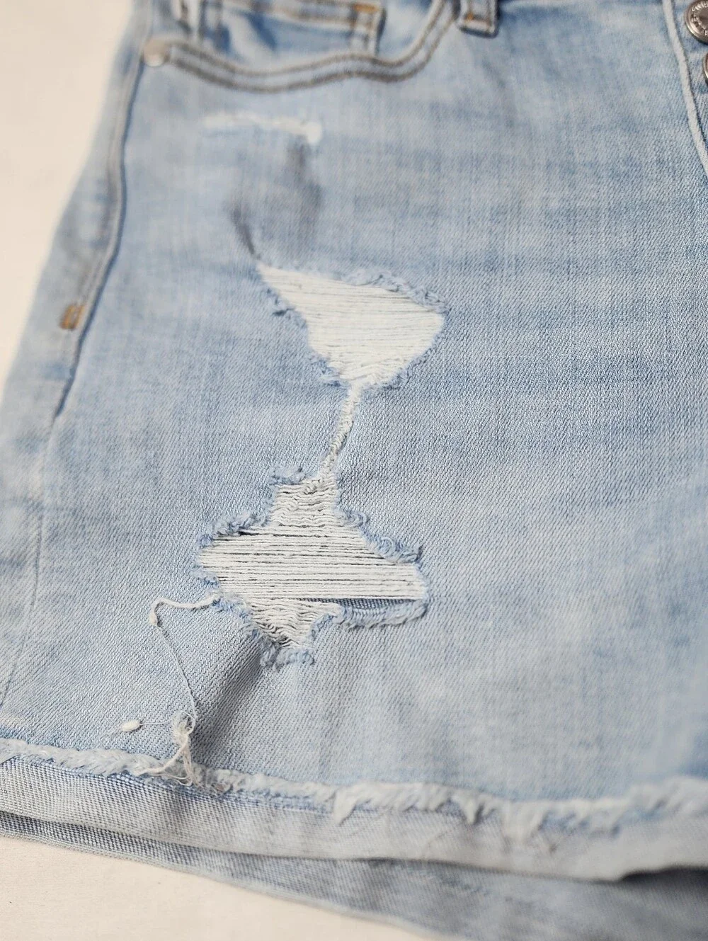 Judy Blue High Waist Cuffed Button Fly Distressed Shorts Small